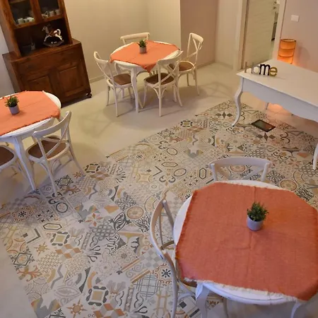 Bed and breakfast D.home 3*